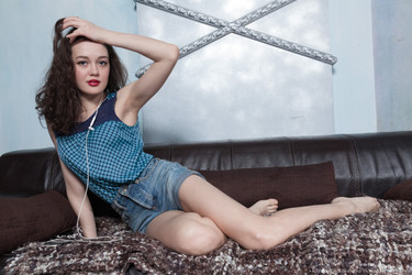[WeAreHairy.com] [Siterip 13.12.16] Ksenia Yankovskaya x6 2000x3000 627/KseniaYankovskaya_BlueDressDenimShorts_superhr/KseniaYankovskaya_BlueDressDenimShorts_003.jpg