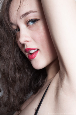 [WeAreHairy.com] [Siterip 13.12.16] Ksenia Yankovskaya x6 2000x3000 627/KseniaYankovskaya_BlueDressDenimShorts_superhr/KseniaYankovskaya_BlueDressDenimShorts_023.jpg