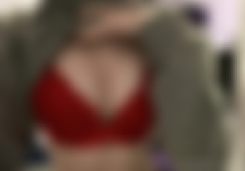 faithttv/Pic/10092788_Under my comfy outfit today This red lingerie set Im wea.._01_854b1731-7980-4413-ba01-2dc064d9aa2e.jpg