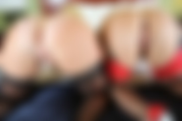 Onlyfans.com - kaylakleevage/Images/02-11-2018-15557294.jpg