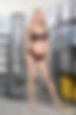 CherryPimps.com_05.10.20.Alix.Lynx.&.Kiara.Edwards.Getting.Caught.By.The.Boss.And.Being.Rewarded.More.Solo.XXX.iMAGESET-IMNoob/cherrypimps_alixlynx_kiaraedwards_20.jpg