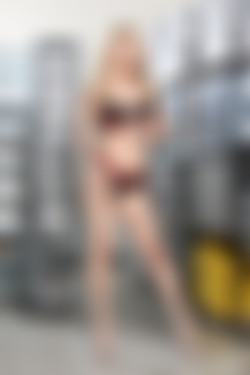CherryPimps.com_05.10.20.Alix.Lynx.&.Kiara.Edwards.Getting.Caught.By.The.Boss.And.Being.Rewarded.More.Solo.XXX.iMAGESET-IMNoob/cherrypimps_alixlynx_kiaraedwards_21.jpg