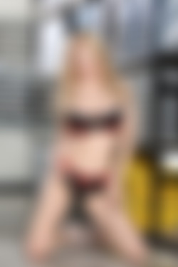 CherryPimps.com_05.10.20.Alix.Lynx.&.Kiara.Edwards.Getting.Caught.By.The.Boss.And.Being.Rewarded.More.Solo.XXX.iMAGESET-IMNoob/cherrypimps_alixlynx_kiaraedwards_36.jpg