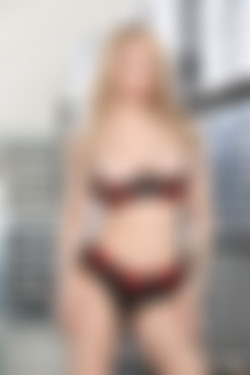 CherryPimps.com_05.10.20.Alix.Lynx.&.Kiara.Edwards.Getting.Caught.By.The.Boss.And.Being.Rewarded.More.Solo.XXX.iMAGESET-IMNoob/cherrypimps_alixlynx_kiaraedwards_42.jpg