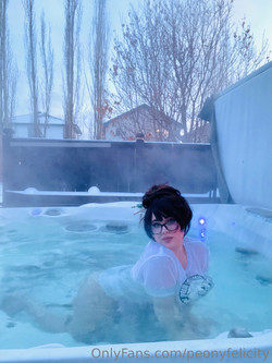 [OnlyFans.com] PeonyFelicity - Update May 5 2023/Images/1512x2016_02e5c25a9e0d7748639b9591c6789d62.jpg