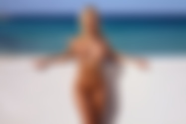 [photodromm.com] 2015-12/[photodromm.com] - 2015.12.04 - Brigitta - Red, White & Blonde (x54) 2000x3000/48l.jpg