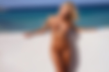 [photodromm.com] 2015-12/[photodromm.com] - 2015.12.04 - Brigitta - Red, White & Blonde (x54) 2000x3000/49l.jpg