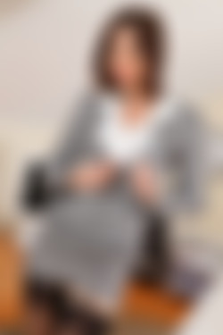 Only Secretaries In Suits 12.01.2012 - 26.12.2012/10th May 2012/c2oyc77t/km2_0057.JPG