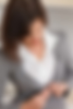 Only Secretaries In Suits 12.01.2012 - 26.12.2012/10th May 2012/c2oyc77t/km2_0058.JPG