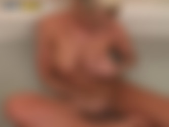 WTFPass.com Network SiteRip - Part #4/Private Sex Tapes/2009-Amateur bath fuck and masturbation.mp4