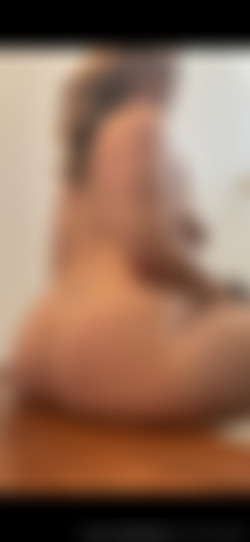 OnlyFans_HotwifeJadeLi/Images/2024-03-13_1179x2556_d5d840f54c2bc1d15b17578807a46ff9.jpeg