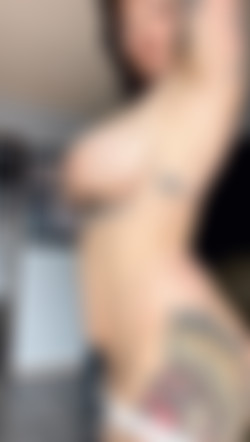 [OnlyFans.com] GillisBeeNaughty - SiteRip/images/1284x2270_a94d834649009e6eaa6a8b1b19fbca4f.jpg