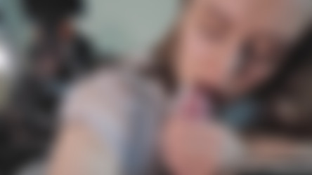 30609 Very Huge Cumshot from StepDaughter Maid Licking and Kissing.mp4