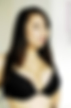 TigerrJuggs.com/Galleries/Hottest Wife/pic110903_037.jpg