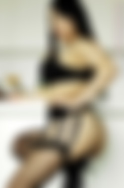 TigerrJuggs.com/Galleries/Hottest Wife/pic110903_046.jpg