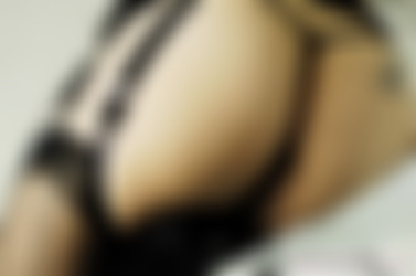 TigerrJuggs.com/Galleries/Hottest Wife/pic110903_047.jpg
