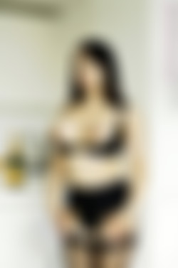 TigerrJuggs.com/Galleries/Hottest Wife/pic110903_048.jpg