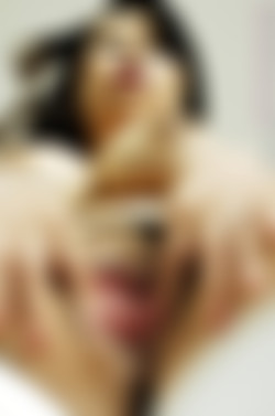 TigerrJuggs.com/Galleries/Hottest Wife/pic110903_059.jpg