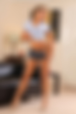 Only Secretaries In Suits 12.01.2012 - 26.12.2012/2nd March 2012/Naomi K_eowiu96o/6es_0044.JPG