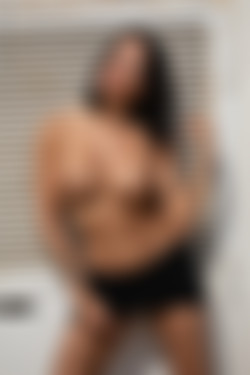 2022phdee/2021-11/[photodromm] 2021-11-20 Claire - One World II (x46, 3000 px)/One World II (14).jpg