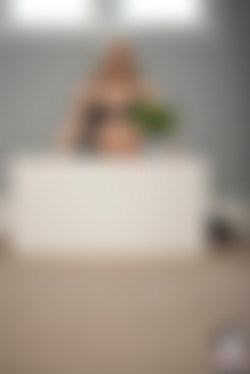 2019-04-04 Capricejade - Capricious/2.jpg