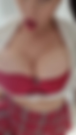 [OnlyFans.com] BustyEmily - SiteRip/videos/3078498693.mp4