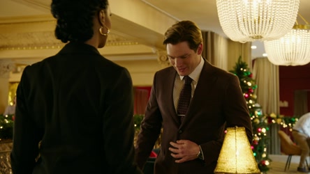 A.Suite.Holiday.Romance.2025.720p.WEB.h264-NoRBiT.mkv