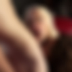 Carla Cox,Kiki Minaj - Squirters Juice Bar.mp4